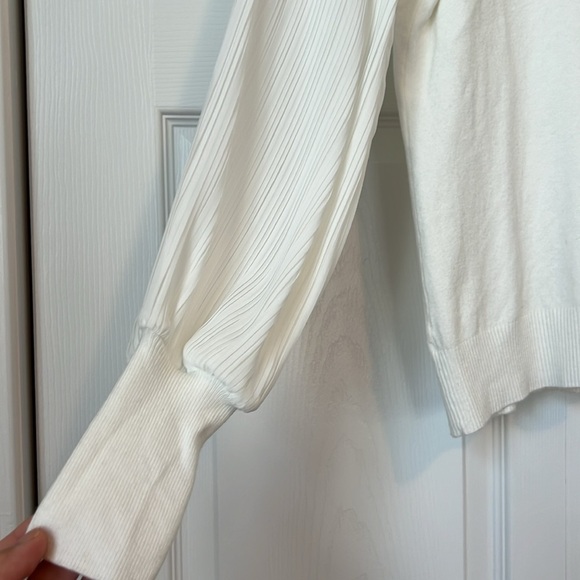 White Long Sleeve Pleated Sleeve Sweater Ruffle‎ Neckline Knit Pullover Top - Picture 2 of 9